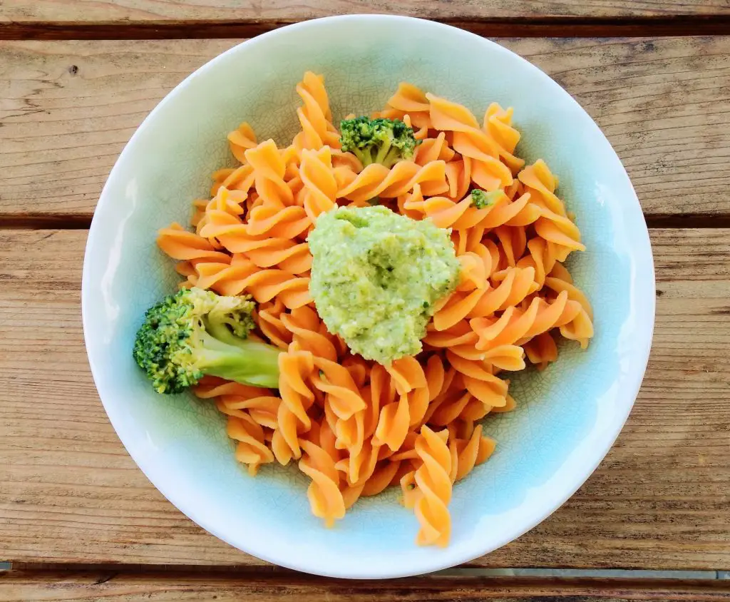 Linsen-Pasta mit Broccoli-Pesto rezept familie kind