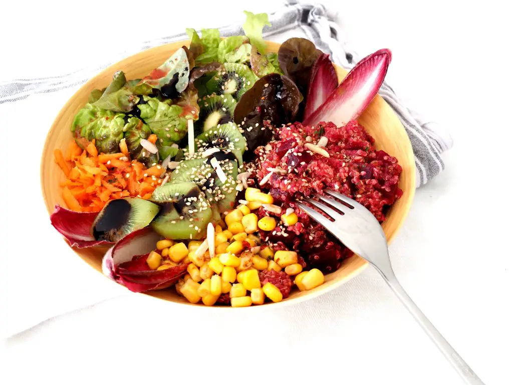 Buddha Bowl Quinoa Salat