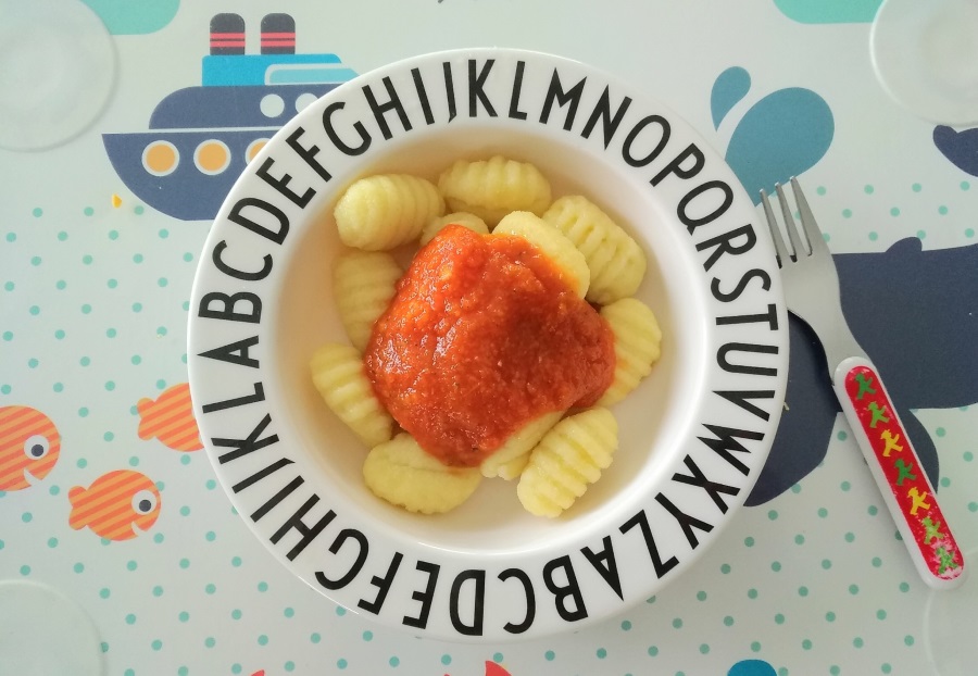 Gnocchi, gemüsesauce, gemüseverweigerer, sauce, tomatensauce, kinder, rezept, familie, schnelle küche, blitzrezept