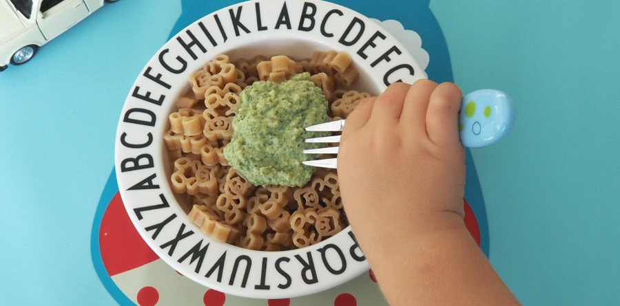 Broccoli-Zucchetti Sauce Kinder rezept familie, schnell, grüne sauce, gemüseverweigerer, gemüsemuffel, kinderpasta, kinderrezept