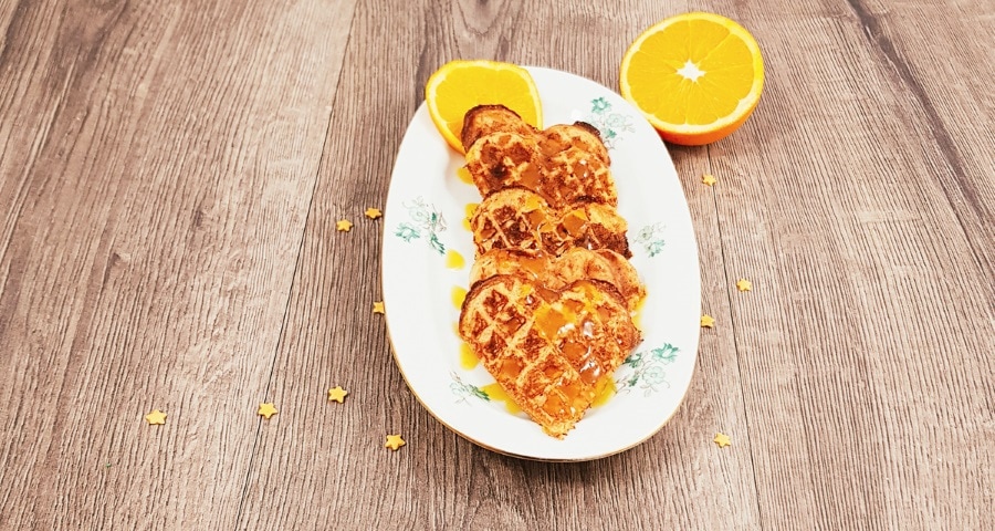 Orangen Kurbis Waffeln Mit Orangensauce Miss Broccoli