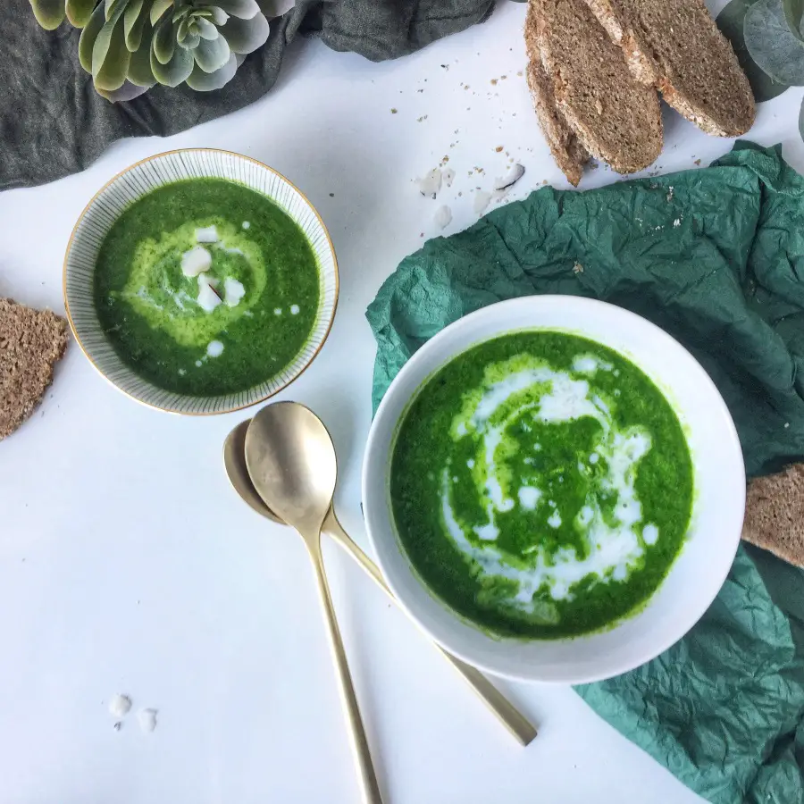 detox green grün suppe spinat broccoli brokkoli gesund vegan abnehmen rezept foodblog