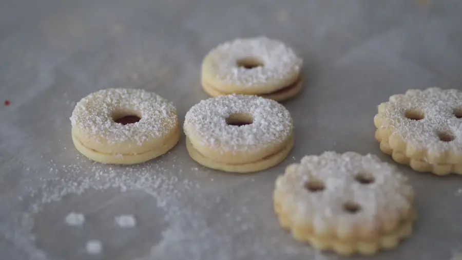 spitzbuben rezept johannisbeere vegan foodblog weihnachten keks 