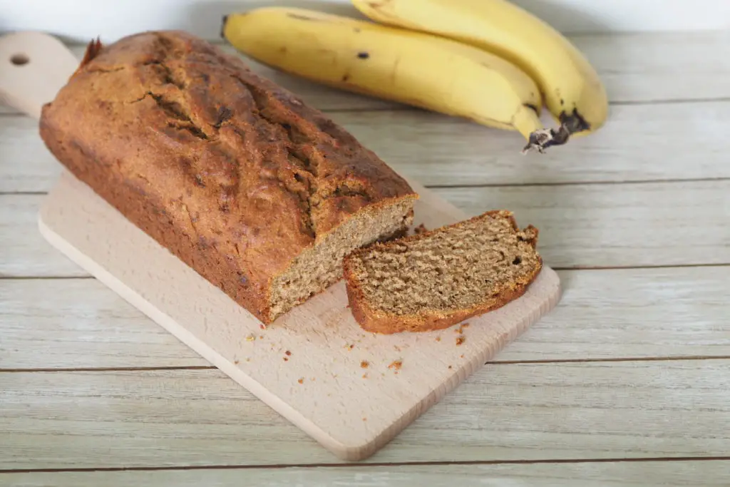 bananenbrot und bananen