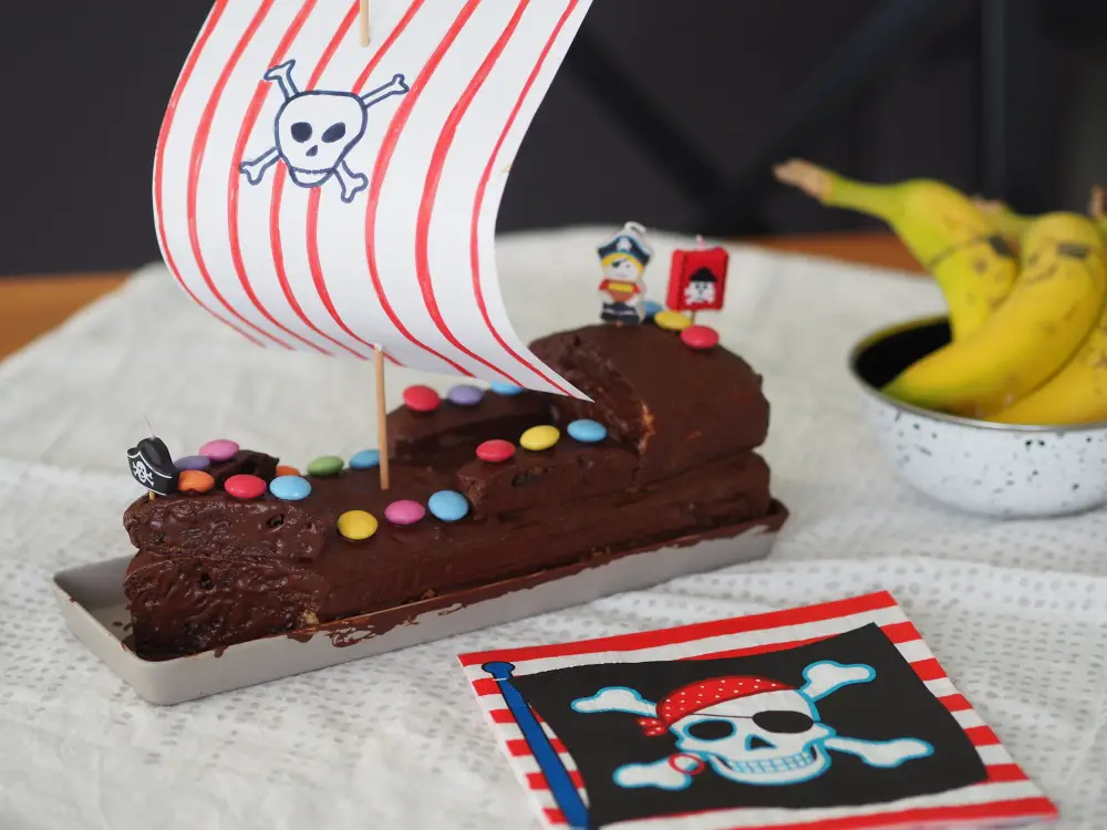 schokoladen geburtstagskuchen piraten